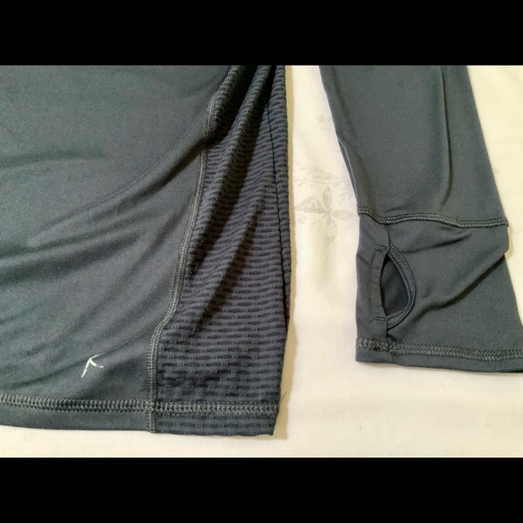 Danskin Now Running Pullover w/ Thumbholes Size 16-18 - Picture 3 of 9